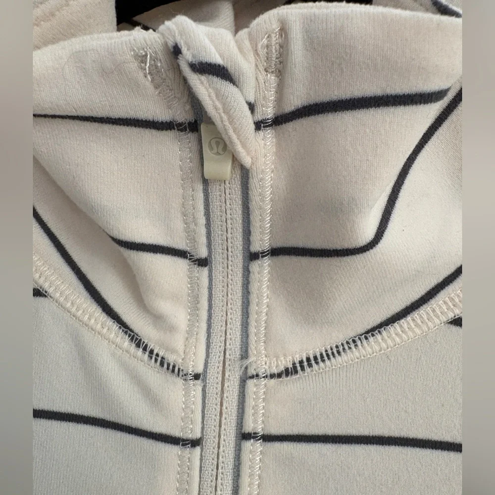 Lululemon Star Runner Sweatshirt Sz 10 - Picture 3 of 6